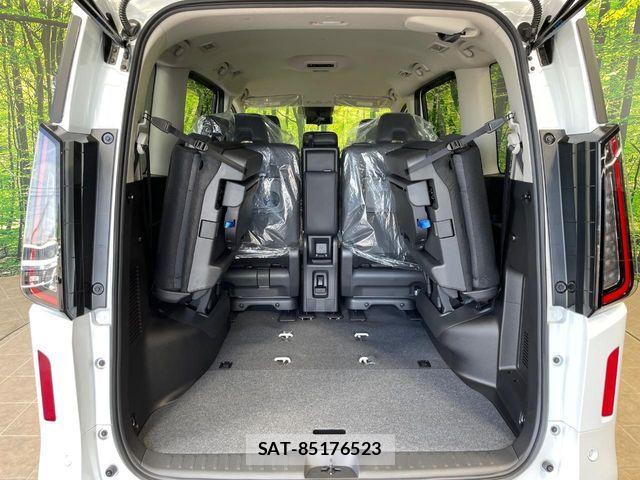 Nissan SERENA 2025-12 7215783-10