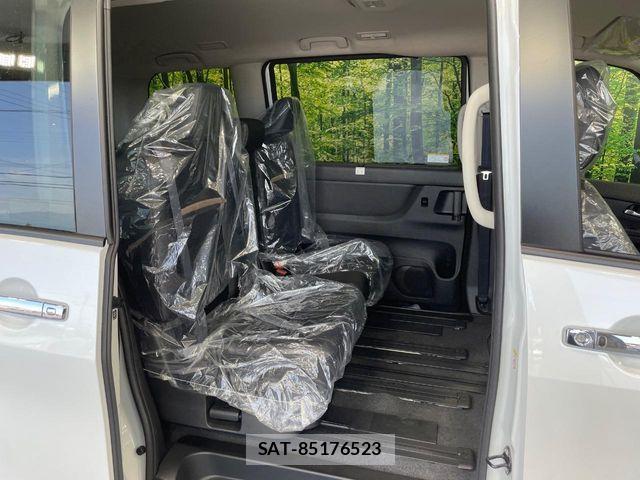 Nissan SERENA 2025-12 7215783-8