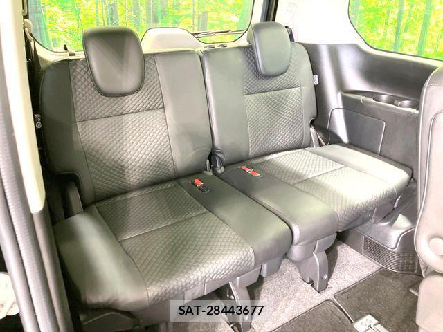 Nissan SERENA 2022-10 7224711-9