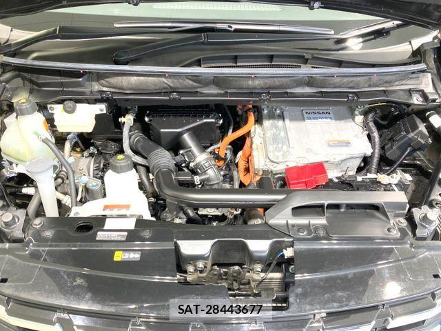 Nissan SERENA 2022-10 7224711-18