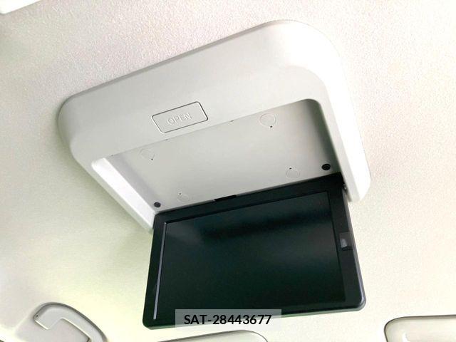 Nissan SERENA 2022-10 7224711-5
