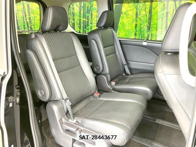 Nissan SERENA 2022-10 7224711-8