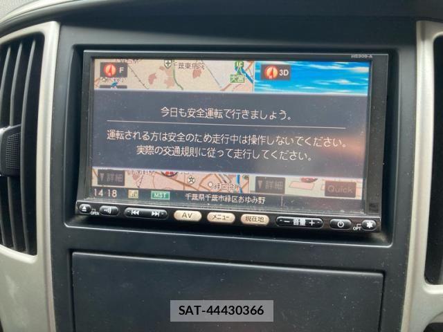 Nissan SERENA 2010-05 7224616-17