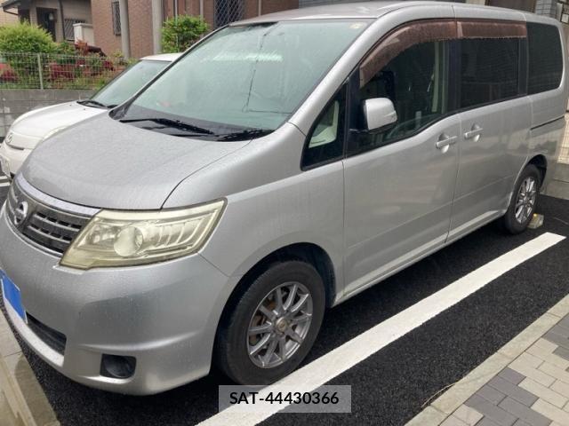 Nissan SERENA 2010-05 7224616-1