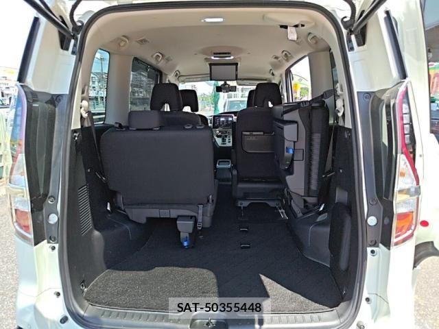 Nissan SERENA 2022-02 7224700-25