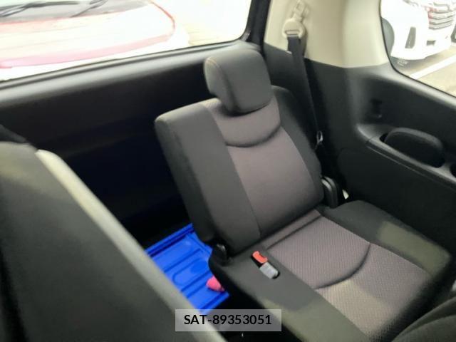 Nissan SERENA 2012-01 7224629-13