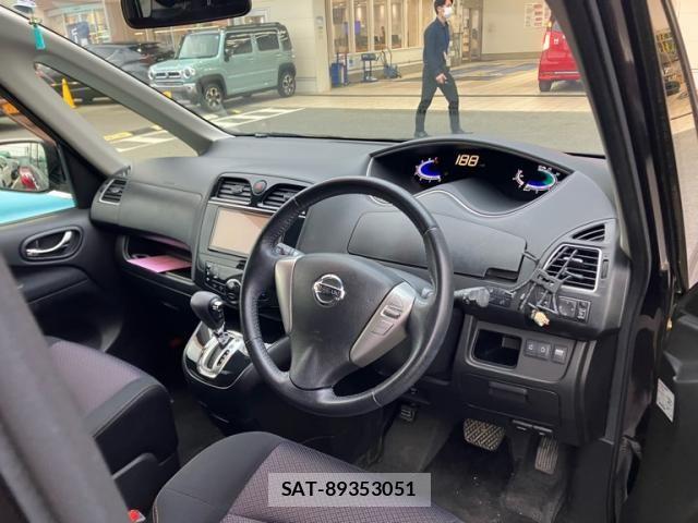 Nissan SERENA 2012-01 7224629-16