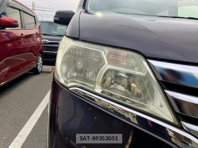 Nissan SERENA 2012-01 7224629-3