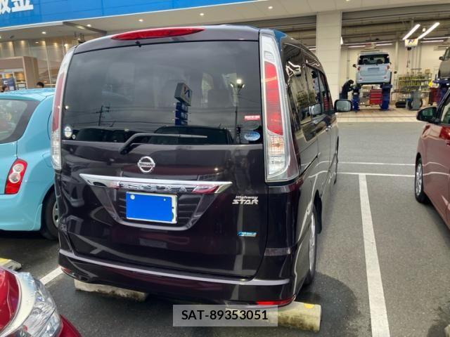 Nissan SERENA 2012-01 7224629-7