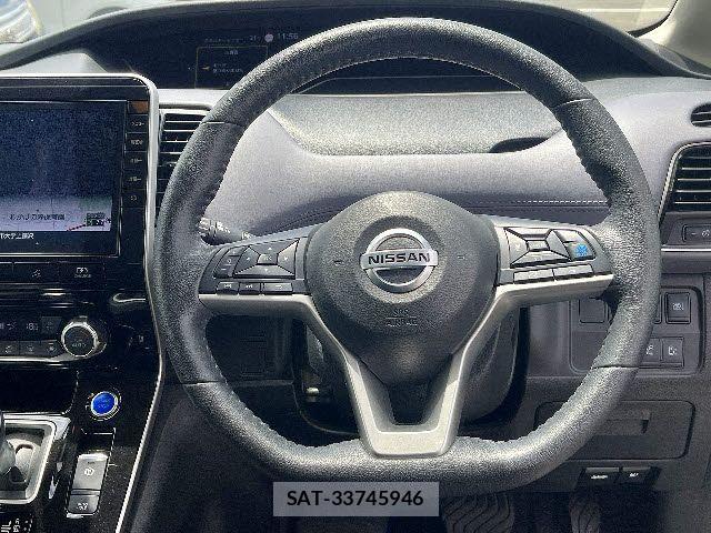Nissan SERENA 2022-07 7224714-13