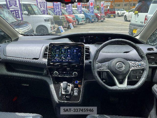 Nissan SERENA 2022-07 7224714-1
