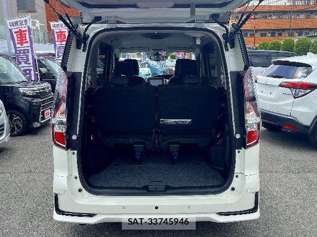 Nissan SERENA 2022-07 7224714-20