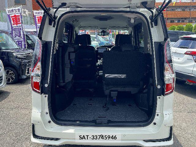 Nissan SERENA 2022-07 7224714-22