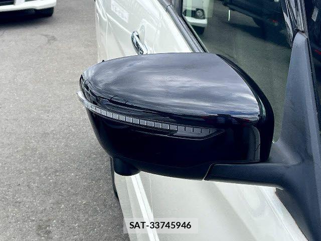 Nissan SERENA 2022-07 7224714-24