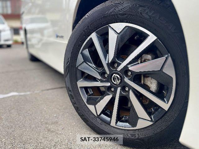 Nissan SERENA 2022-07 7224714-26