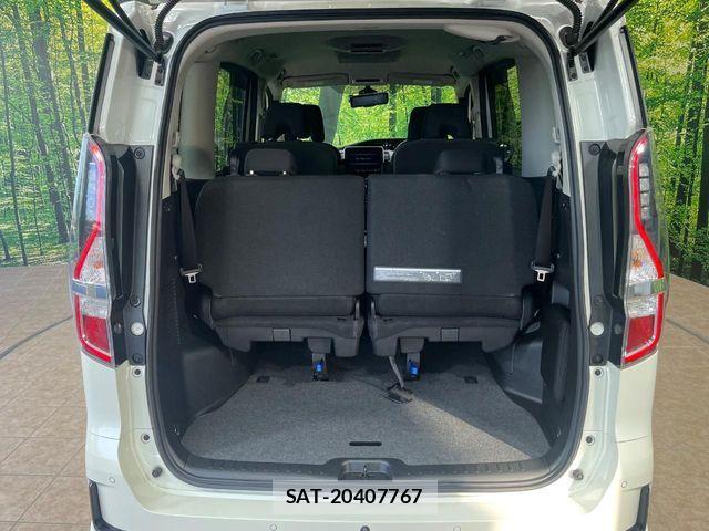 Nissan SERENA 2021-09 7215908-10