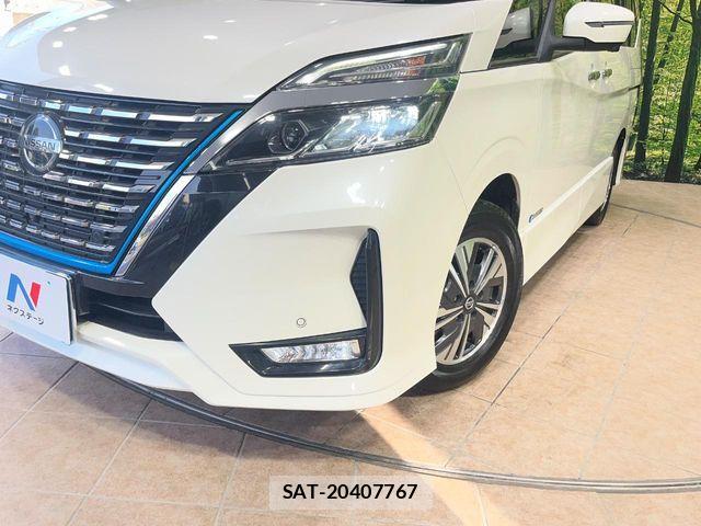 Nissan SERENA 2021-09 7215908-12