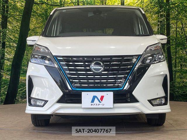Nissan SERENA 2021-09 7215908-14