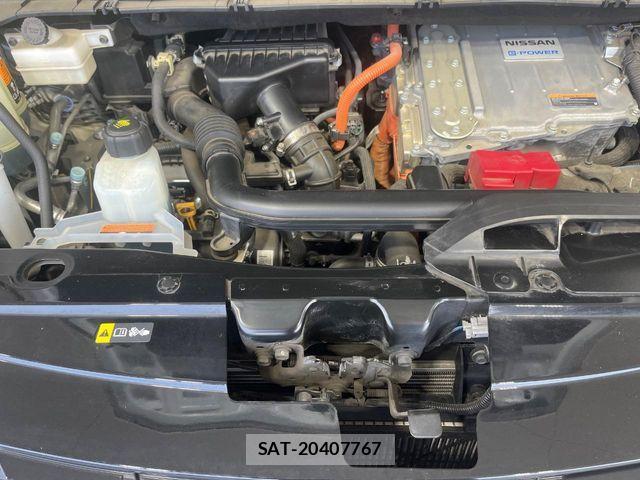 Nissan SERENA 2021-09 7215908-18