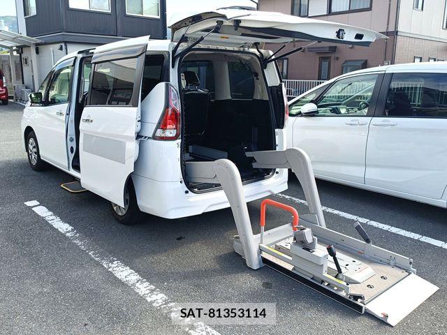 Nissan SERENA 2021-03 7224673-2