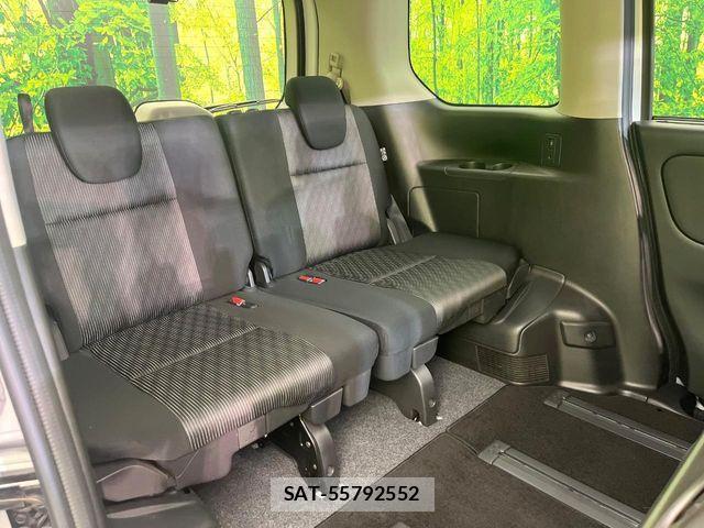 Nissan SERENA 2022-10 7224715-9