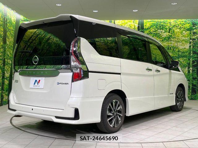 Nissan SERENA 2022-03 7224703-17