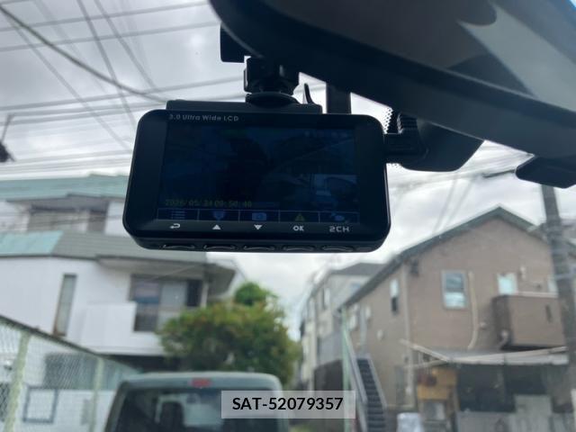Nissan SERENA 2011-09 7224624-23