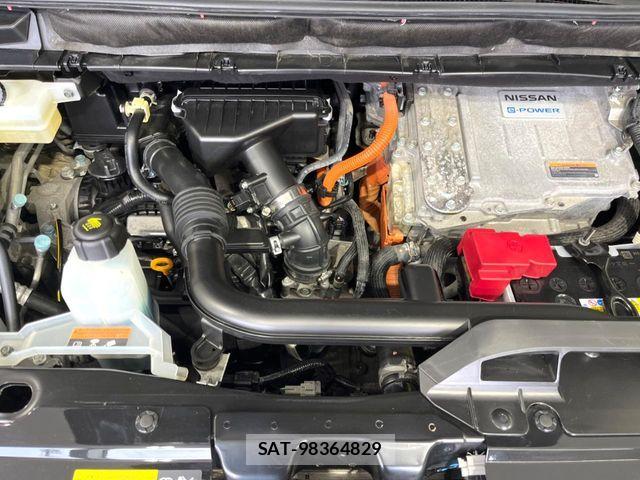 Nissan SERENA 2020-09 7218283-18
