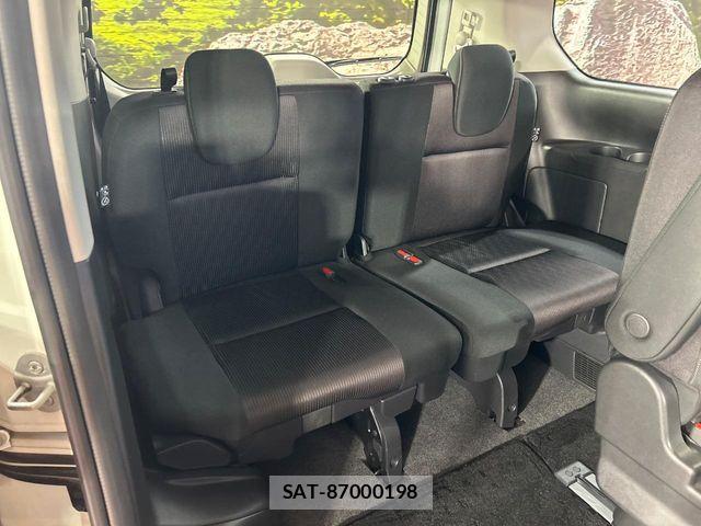 Nissan SERENA 2018-03 7224643-9