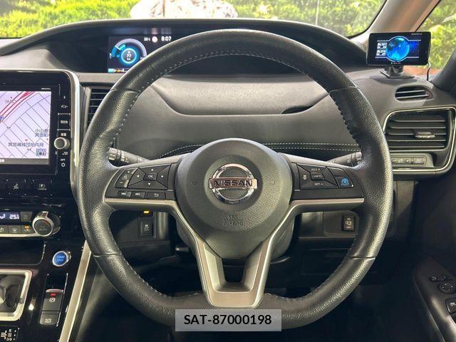 Nissan SERENA 2018-03 7224643-11