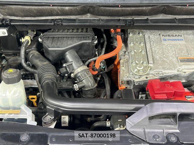 Nissan SERENA 2018-03 7224643-17