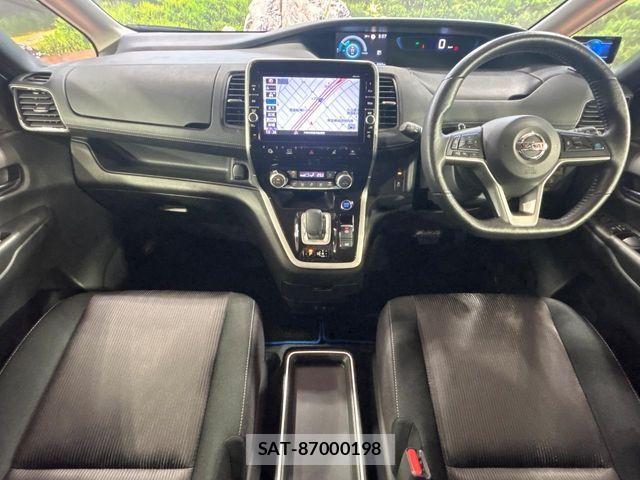 Nissan SERENA 2018-03 7224643-1
