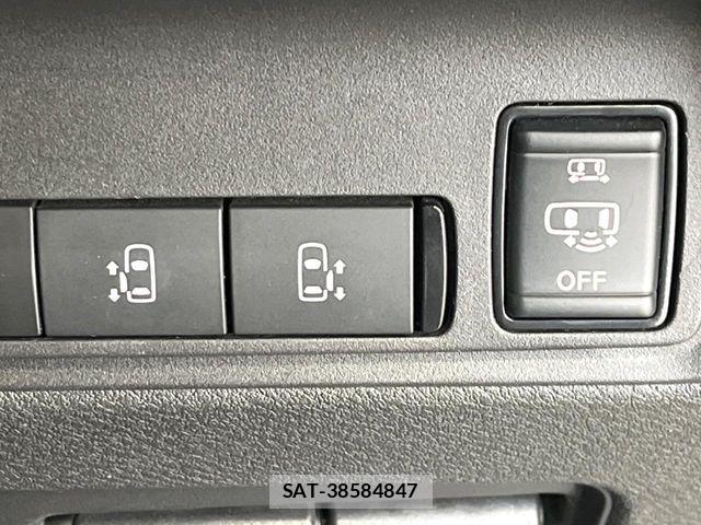 Nissan SERENA 2023-04 7224725-4