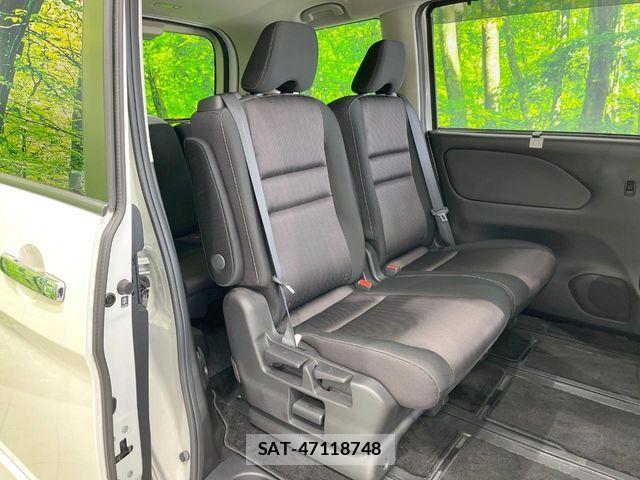 Nissan SERENA 2018-03 7224641-8