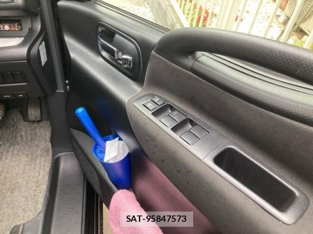 Nissan SERENA 2010-02 7224610-8