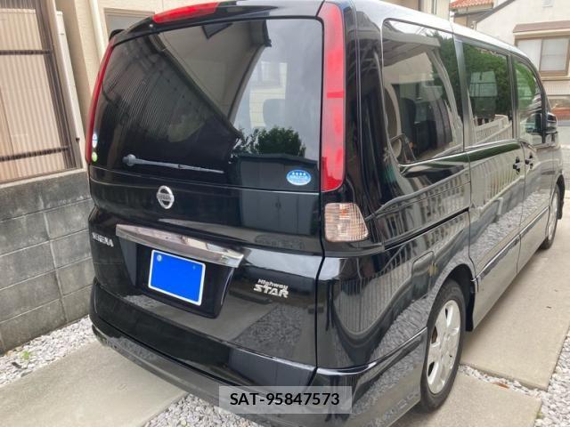 Nissan SERENA 2010-02 7224610-2