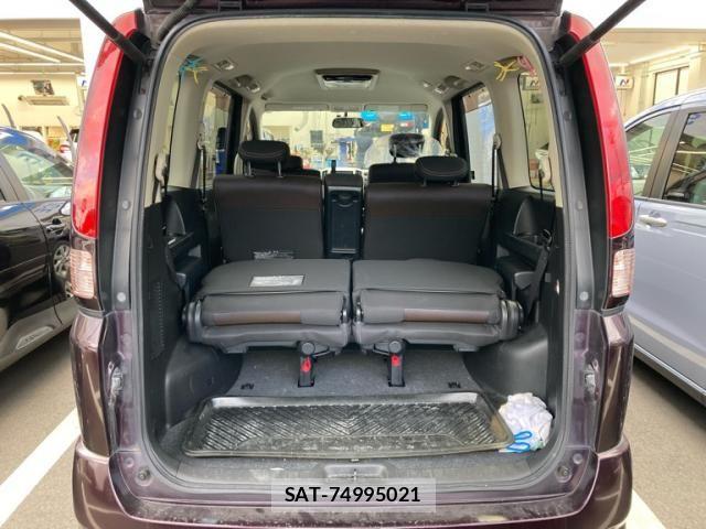 Nissan SERENA 2007-11 7224607-8
