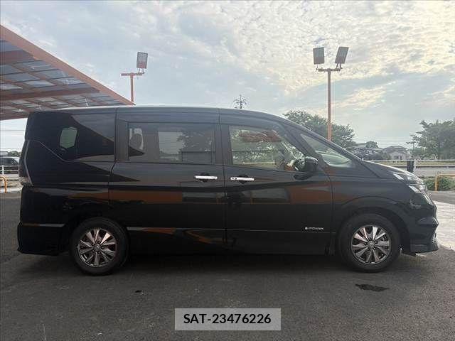 Nissan SERENA 2018-12 7224646-11