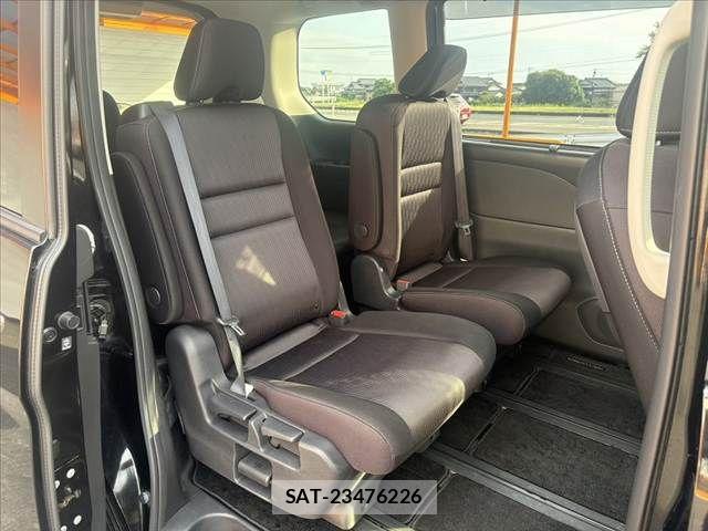 Nissan SERENA 2018-12 7224646-18