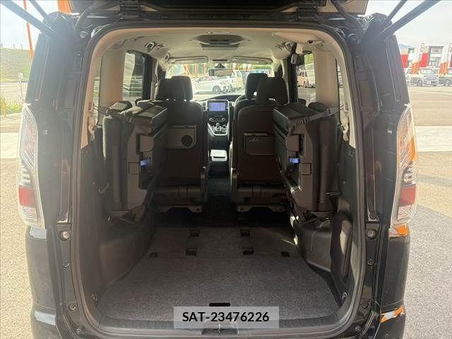 Nissan SERENA 2018-12 7224646-22