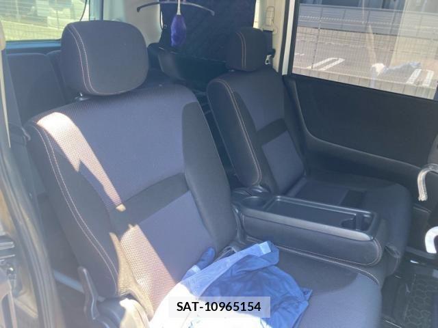 Nissan SERENA 2010-08 7252237-9