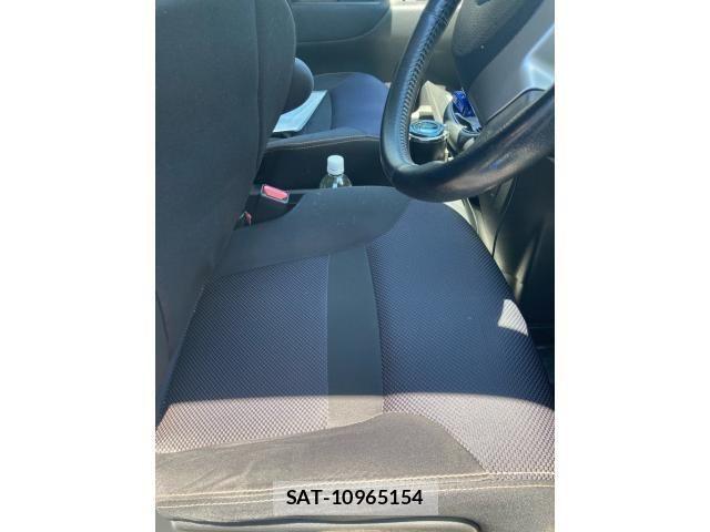 Nissan SERENA 2010-08 7252237-12