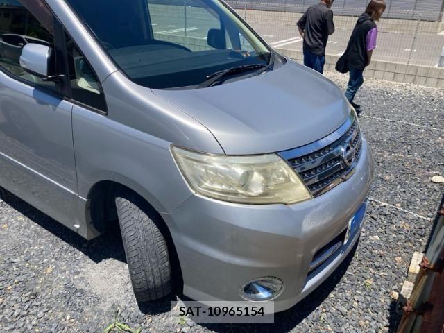 Nissan SERENA 2010-08 7252237-1