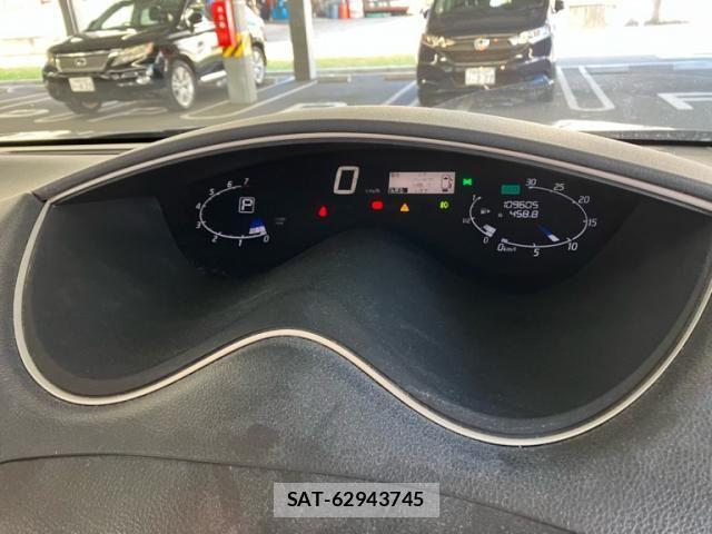 Nissan SERENA 2011-08 7252241-24