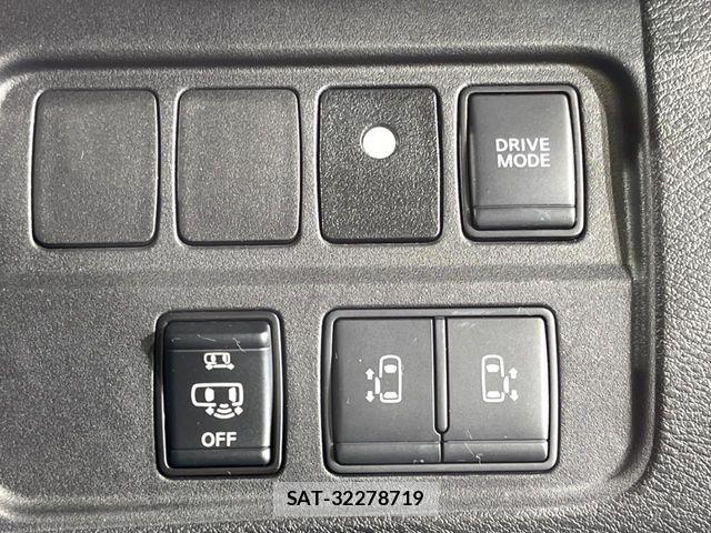 Nissan SERENA 2021-11 7252221-4