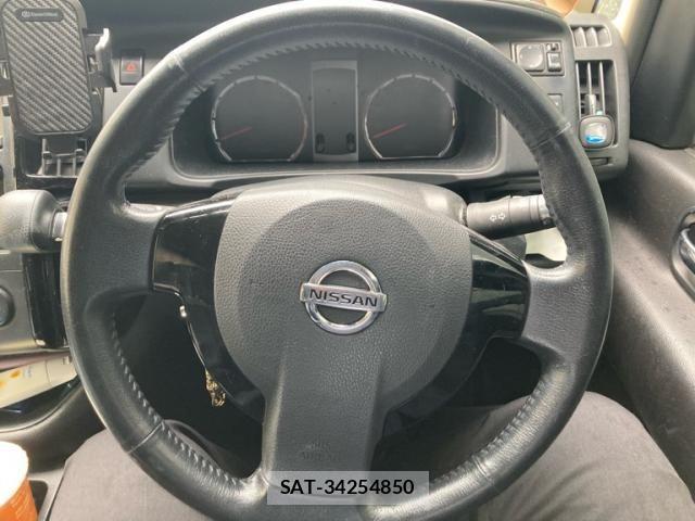 Nissan SERENA 2010-03 7252233-18