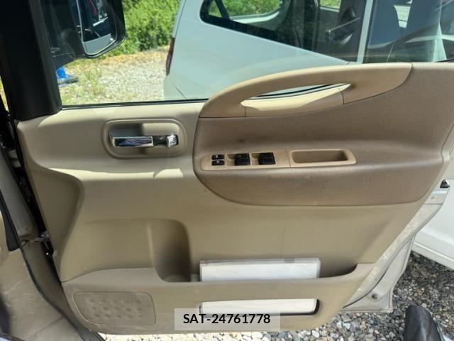 Nissan SERENA 2007-03 7252235-16