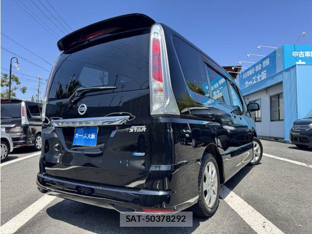 Nissan SERENA 2011-08 7252232-3