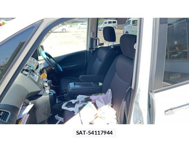 Nissan SERENA 2012-05 7252245-8