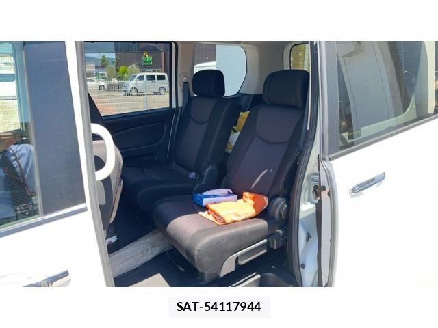 Nissan SERENA 2012-05 7252245-9